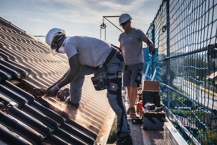 Vor allem private Bauherren und Eigenheimbesitzer treiben den aktuellen Boom bei PV-Installationen.