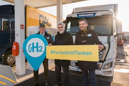 Eröffnung der neuen Lkw-Wasserstofftankstelle in Magdeburg.