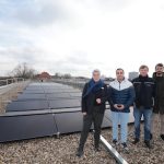 Besichtigung der neuen Photovoltaikanlage auf dem Dach der Stadtbücherei Münster.