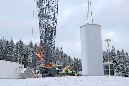 Turmmontage im Windpark Simmerath-Lammerdorf.