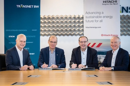 Vertragsunterzeichnung zwischen TransnetBW und Hitachi Energy.