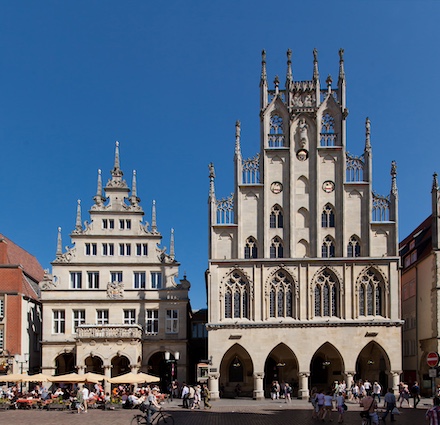 Im Historischen Rathaus von Münster wurde in der vergangenen Woche der Klimastadt-Vertrag unterzeichnet.