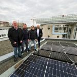 Bei der Einweihung der Photovoltaikanlage auf dem Kundenzentrum der Hertener Stadtwerke.