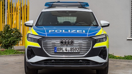 Eines von insgesamt vier Fahrzeugen vom Typ Audi Q4 e-tron des Pilotprojekts.