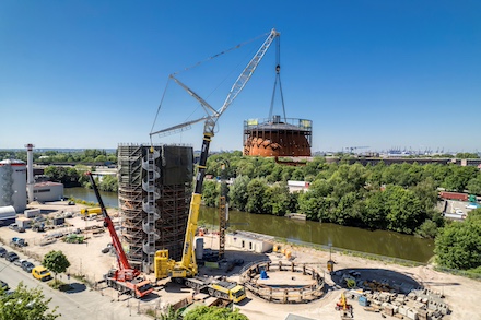 Druckwärmespeicher der Hamburger Energiewerke am Georgswerder Damm für Aurubis-Abwärme.