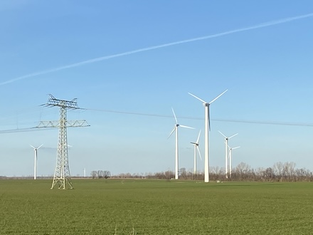 SachsenEnergie beteiligt Kommunen finanziell an Photovoltaik- und Windenergieanlagen.