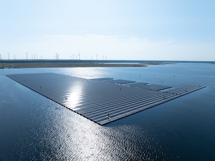 Die ersten Solarmodule befinden sich bereits auf dem Cottbusser Ostsee.